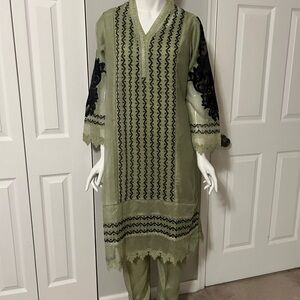 Elegant Green and Black Women's Dress